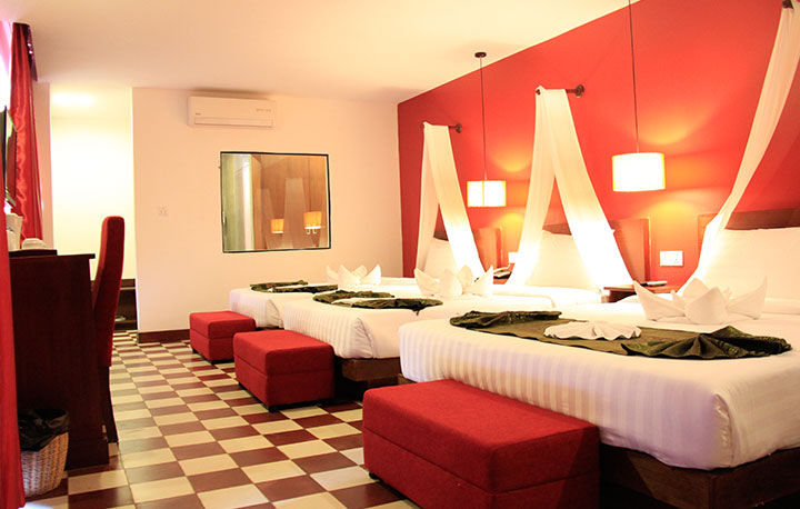 Deluxe-Triple-Room-With-Balcony-05