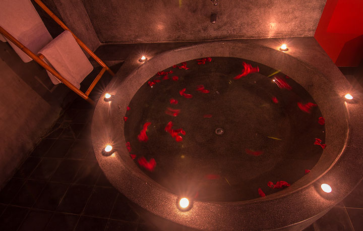 Mekong-Suite-Private-Balcony-07